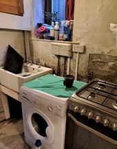 photo of kitchen in poor repair