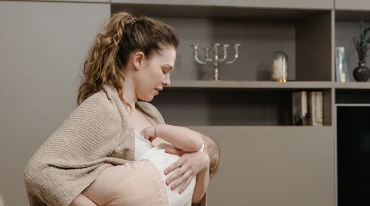 woman breastfeeding